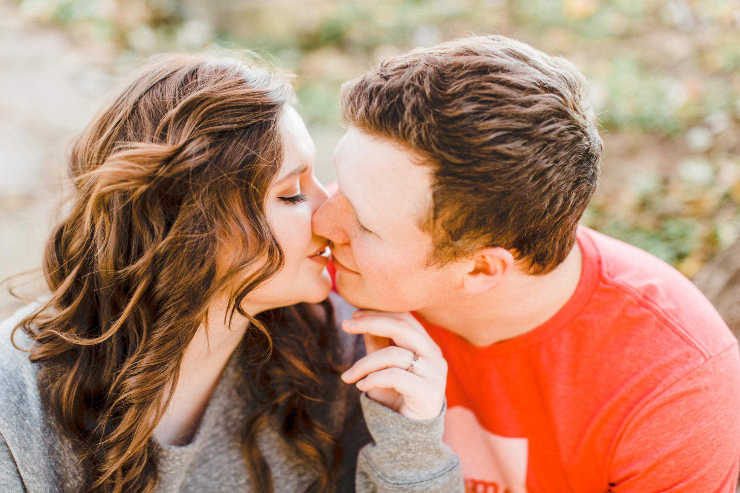 fall engagement photos at overlook park in newburgh, IN